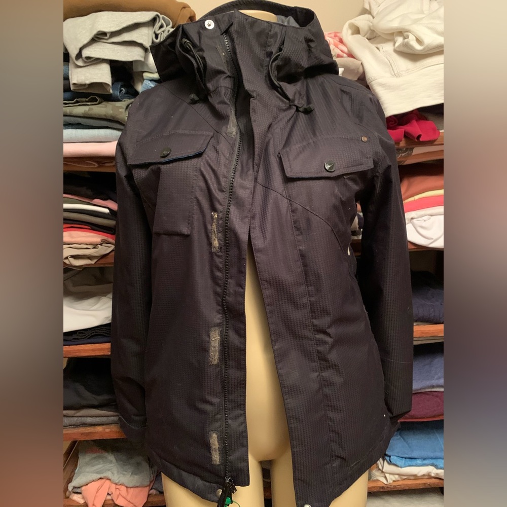 Womens volcom ski jacket, size XS, black with speckles
